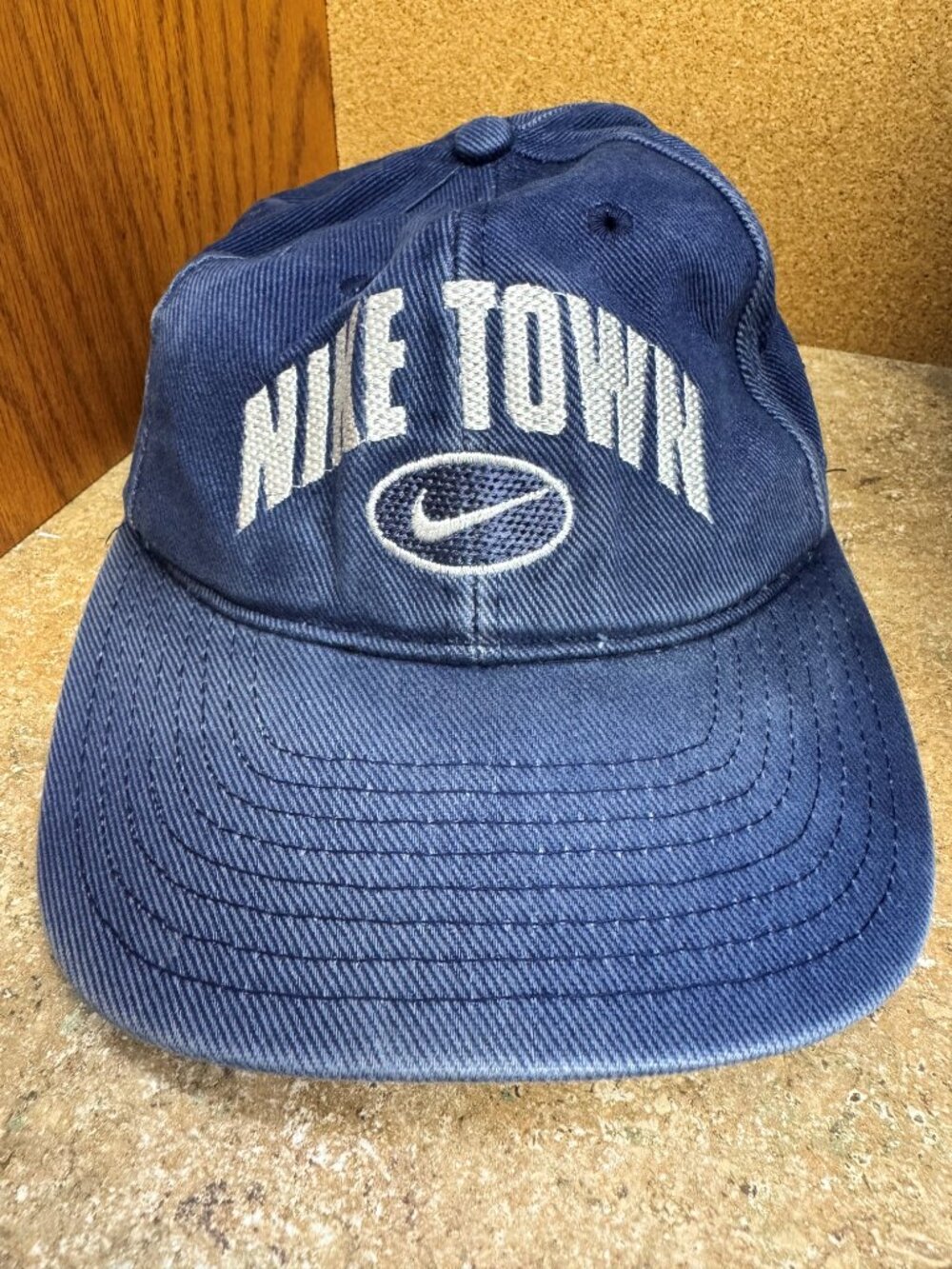 Vintage 90s Nike Town USA Hat